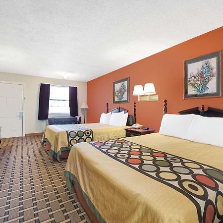 Super 8 By Wyndham Dallas South Eksteriør billede